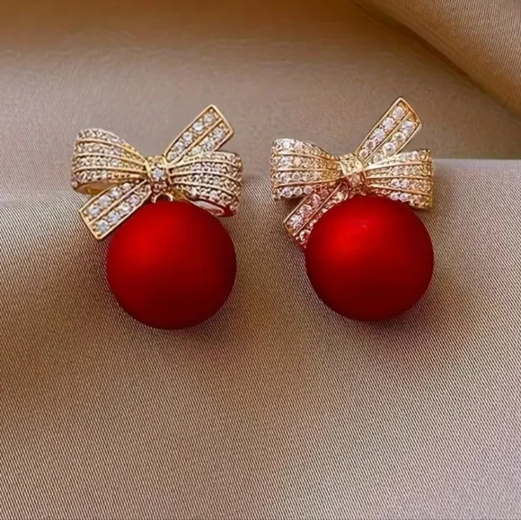 Pearl and Rhinestone Bow Stud Earrings Red - Picture 2 of 5